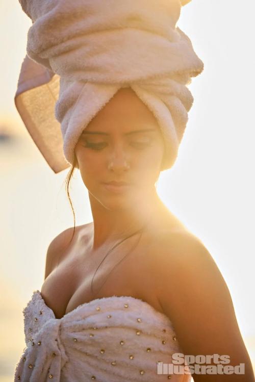 Jessie Murph Sports Illustrated Swimsuit Digital, July 2025 12