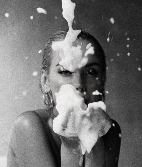 Julia Cavanagh Instagram pics, August 2025 1