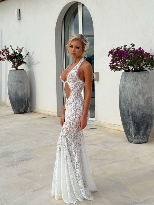 Julia Cavanagh poses for Instagram shoot, August 2025 8