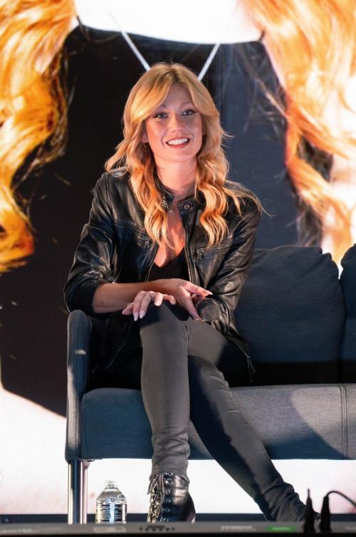 Katherine McNamara Fantasy Convention London, August 2025 4