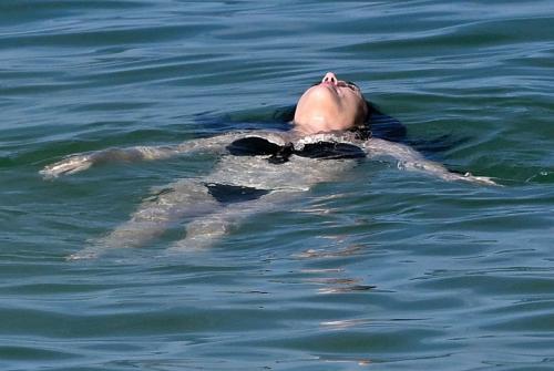 Katy Perry in bikini Miami beach, August 2025 1