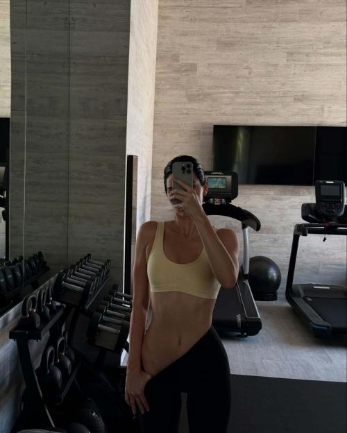 Kendall Jenner Instagram pics, August 2025