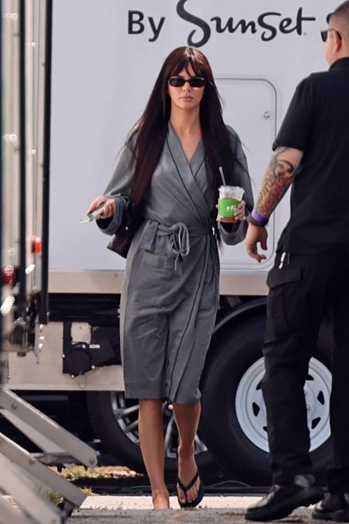 Kendall Jenner wig & robe photoshoot, August 2025