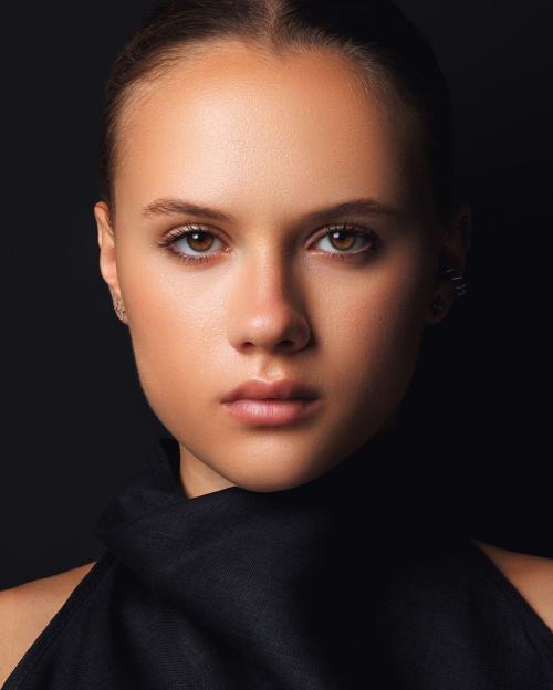 Kristina Shmidt in a chic photoshoot, July 2025 4