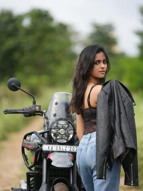 Leonilla Swetha Dsouza at a photoshoot, Aug 2025 2