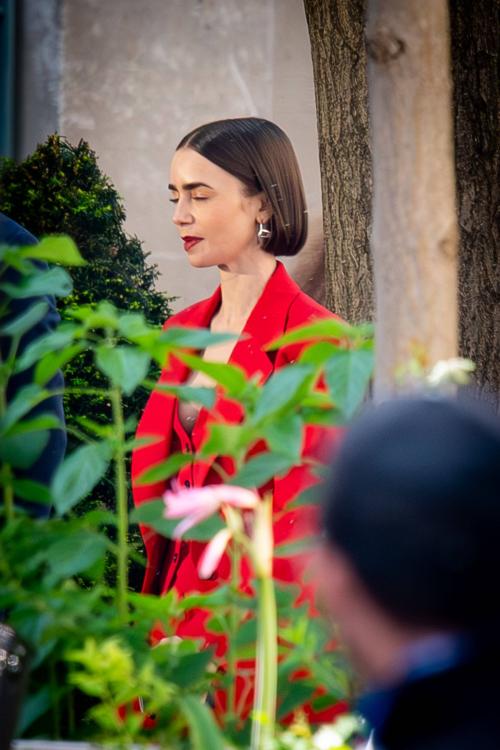 Lily Collins on Set of Emily in Paris, August 2025 1