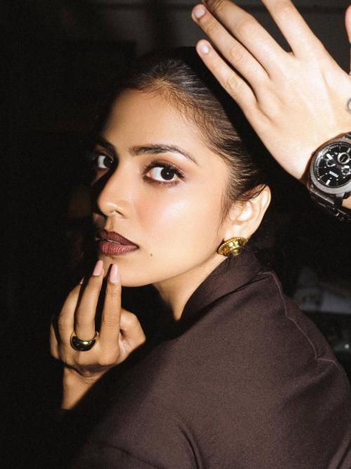 Malavika Mohanan in WeWomenWant BTS photoshoot, August 2025 7