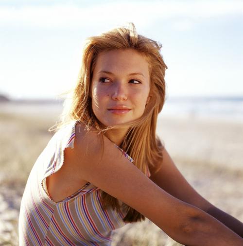 Mandy Moore stunning photoshoot look, 2001