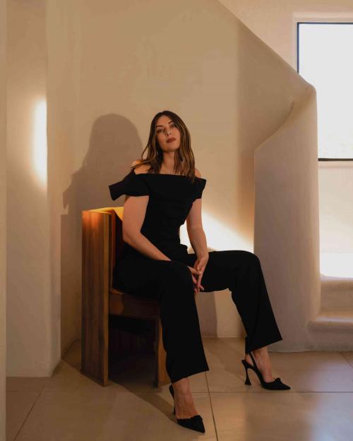 Maria Sharapova shines in Instagram photos, August 2025 14