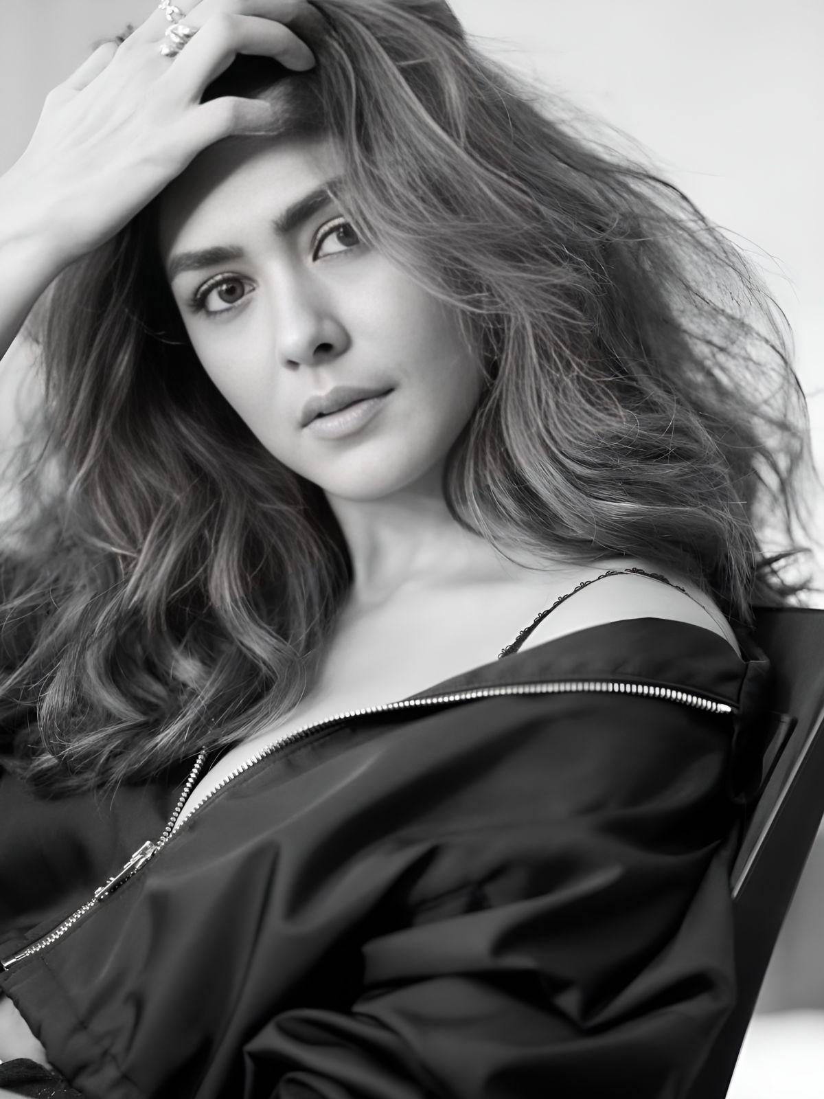 Mrunal Thakur in black and white photoshoot, Aug 2025