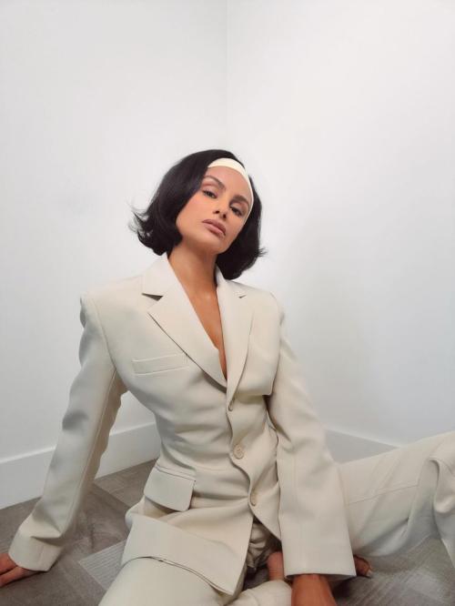 Nazanin Mandi Instagram pics, August 2025 2