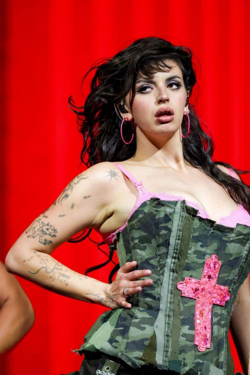 Rebecca Black performs at Katy Perry Lifetimes Tour NYC, August 2025 6