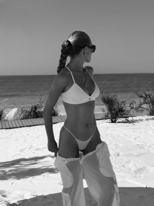 Rosie Huntington Whiteley Alo Campaign, August 2025 1