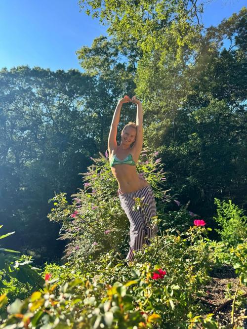 Sailor Brinkley Cook Instagram pics, August 2025 2