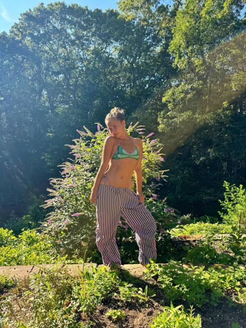 Sailor Brinkley Cook Instagram pics, August 2025 3