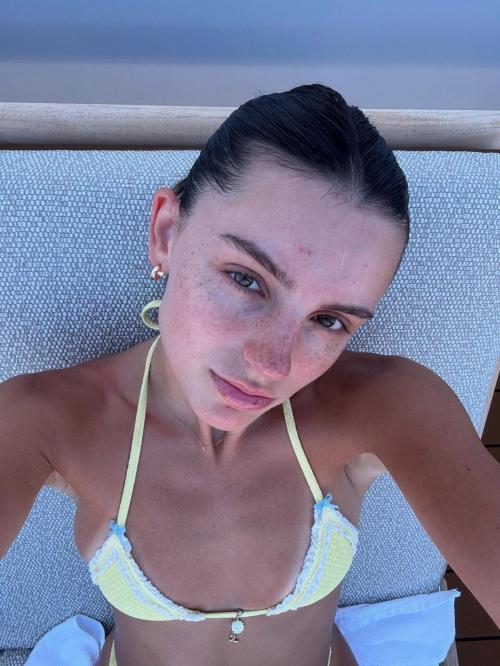 Savannah Demers stuns in Instagram photo, August 2025 3