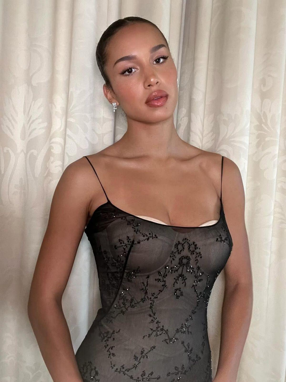 Sofia Wylie stuns in Instagram photos, August 2025