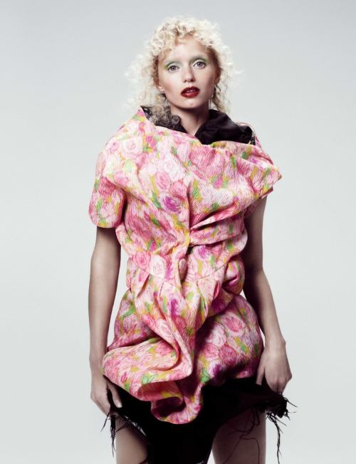 Abbey Lee for Harper’s Bazaar France, October 2025 1