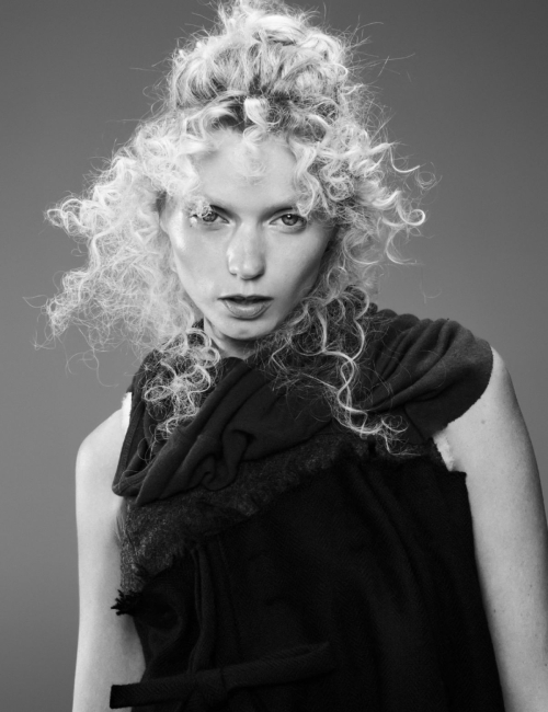 Abbey Lee for Harper’s Bazaar France, October 2025 3