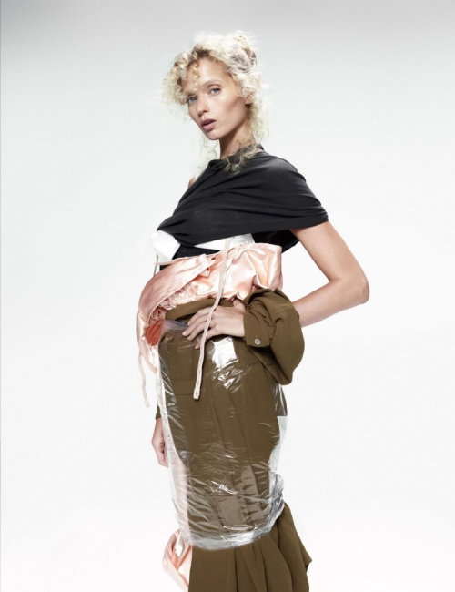 Abbey Lee for Harper’s Bazaar France, October 2025 5