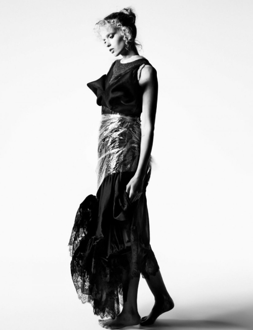 Abbey Lee for Harper’s Bazaar France, October 2025 7