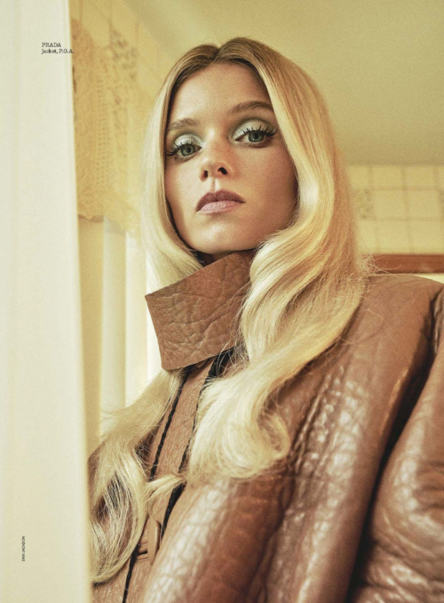 Abbey Lee in Vogue Australia, September 2025 7