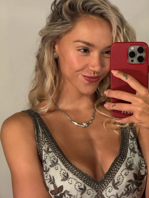 Alexis Ren for Sereia Jewelry, September 2025 4