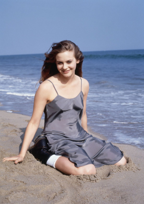 Alicia Silverstone photoshoot, 1994 26