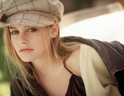 Alicia Silverstone photoshoot, 1996 21