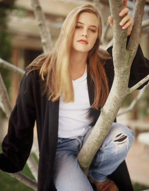 Alicia Silverstone photoshoot, 1996 25