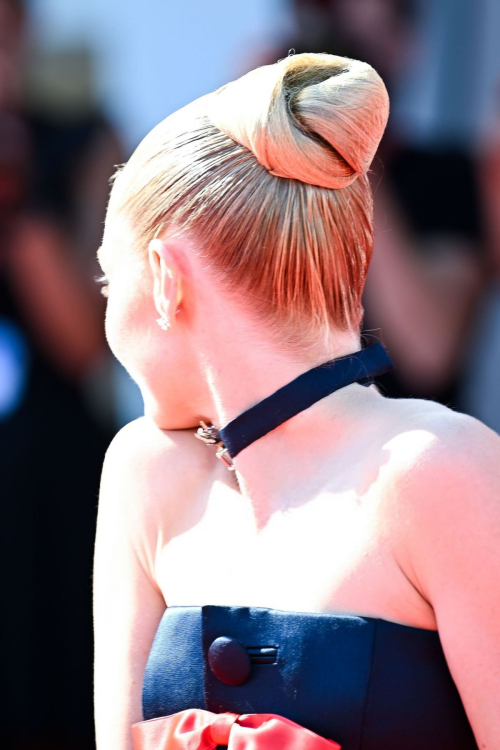 Amanda Seyfried at Testament of Ann Lee premiere Venice, September 2025 4
