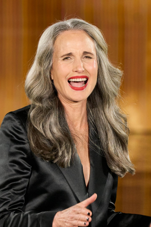 Andie MacDowell at Le Defile You’re Worth It L’Oreal Paris Show, September 2025 1