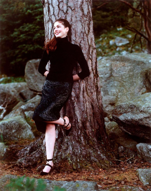 Anne Hathaway for InStyle, 2002 3