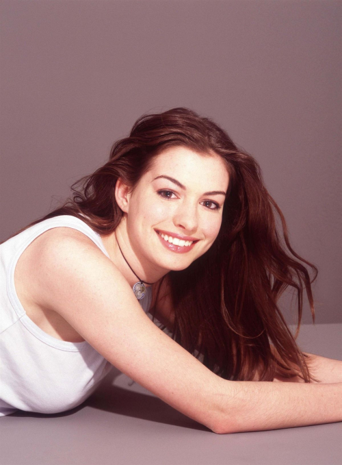 Anne Hathaway photoshoot, 1999 7