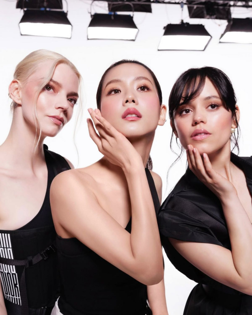 Anya Taylor-Joy, Jenna Ortega, Jisoo for Dior Glow Palette, 2025