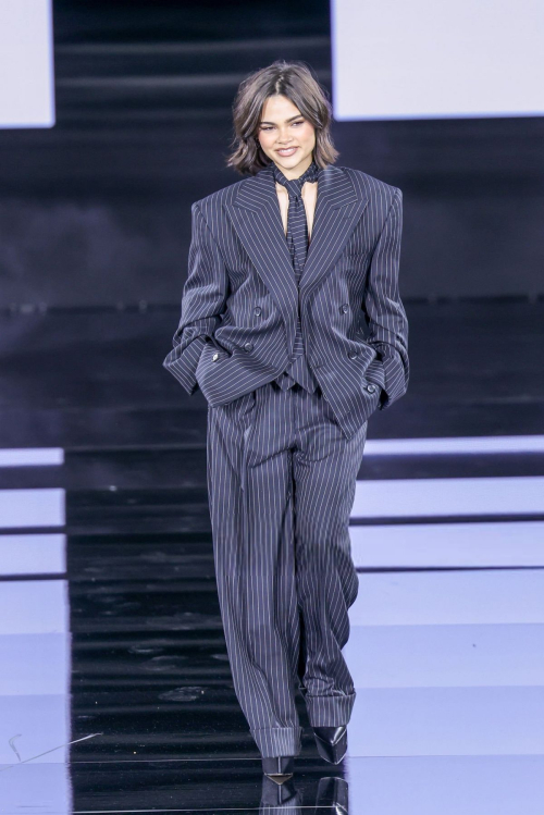 Ariana Greenblatt at Le Defile You’re Worth It L’Oreal Paris Show, September 2025 9