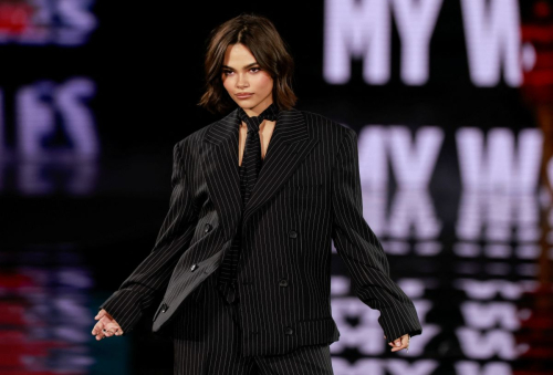 Ariana Greenblatt at Le Defile You’re Worth It L’Oreal Paris Show, September 2025 7