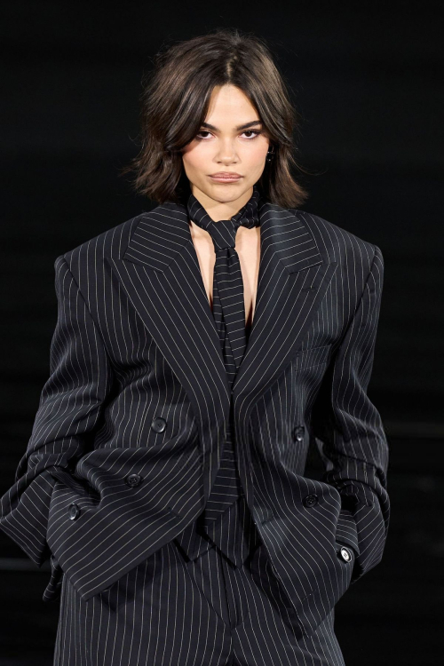 Ariana Greenblatt at Le Defile You’re Worth It L’Oreal Paris Show, September 2025 8