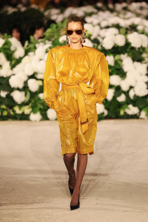 Bella Hadid Walks Runway at Saint Laurent Show Paris Fashion Week, September 2025 6