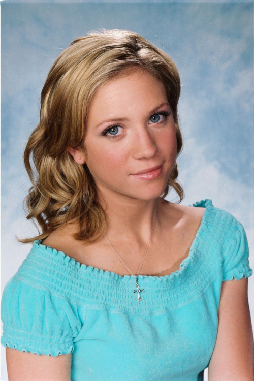Brittany Snow – The Pacifier Promoshoot, 2005 1