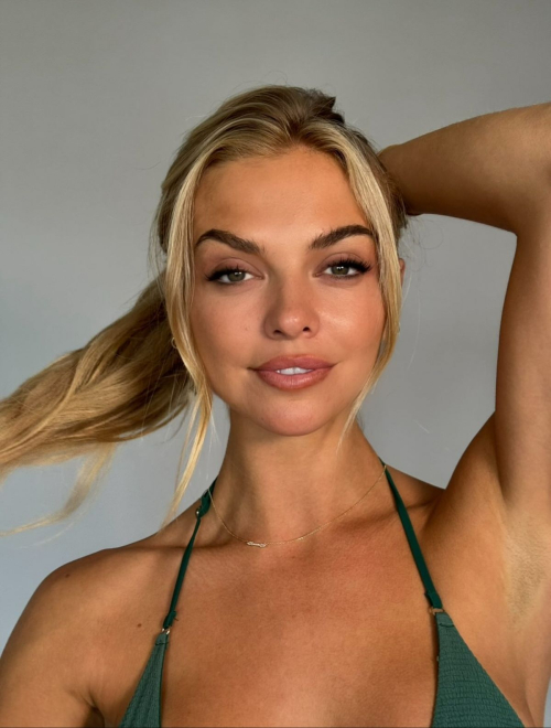 Brooke Sill instagram photos and videos, September 2025 5