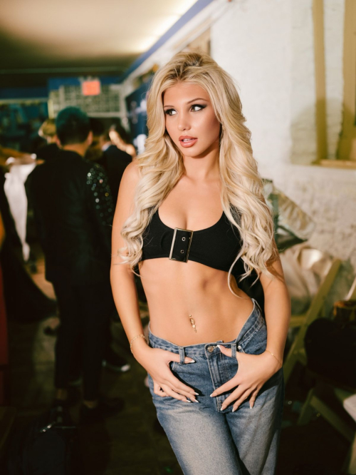 Brooklyn Riley instagram photos and videos, September 2025