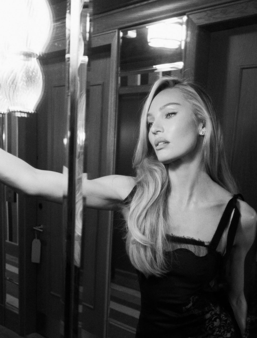 Candice Swanepoel Instagram Photos, September 2025 2