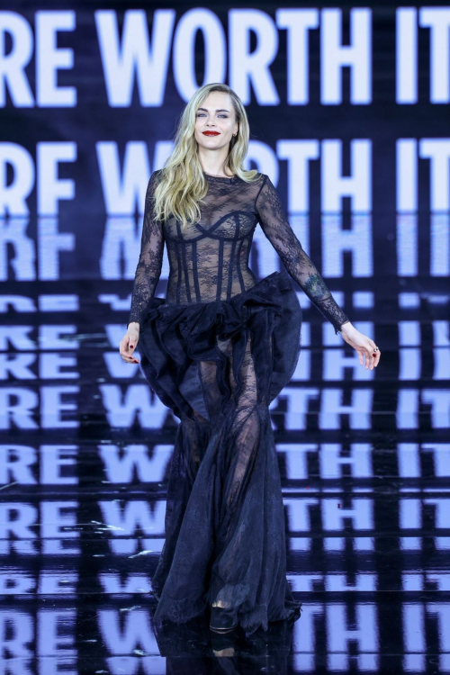 Cara Delevingne Leaves Louis Vuitton Private Party Caviar Kaspia Paris, September 2025 3