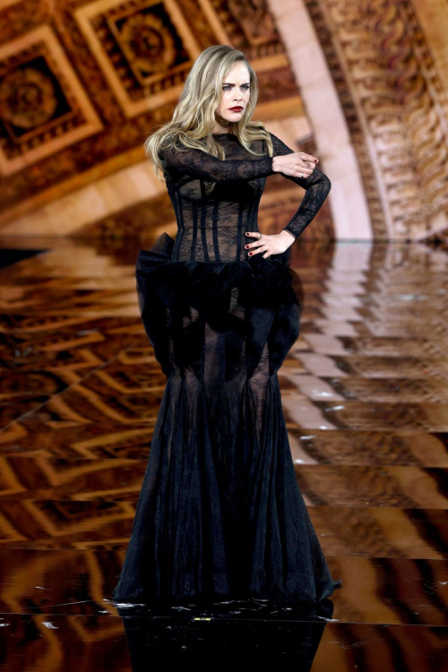 Cara Delevingne Leaves Louis Vuitton Private Party Caviar Kaspia Paris, September 2025 6