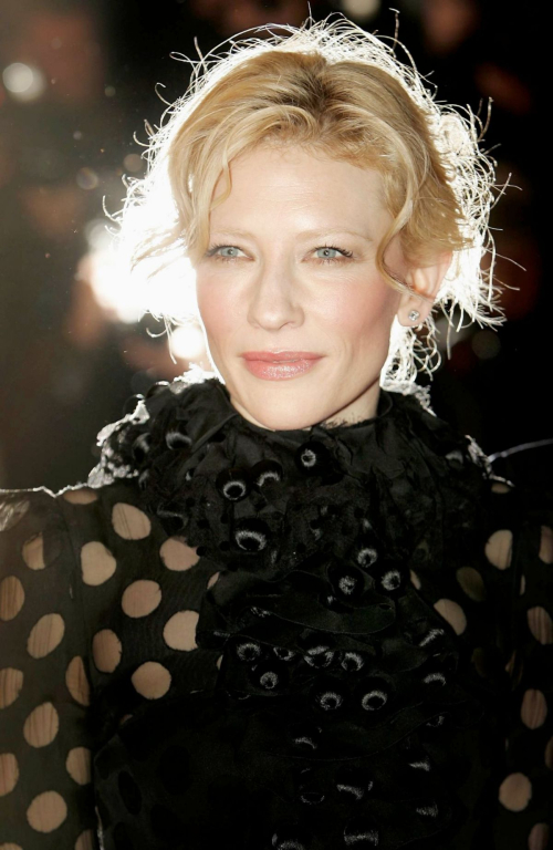 Cate Blanchett at Aviator Premiere Odeon West End London, 2004 4