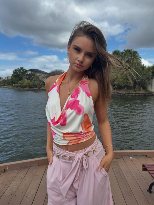 Chelsea Mayer instagram photos, September 2025 1