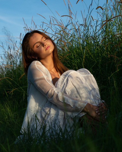 Chelsea Mayer instagram photos, September 2025 3