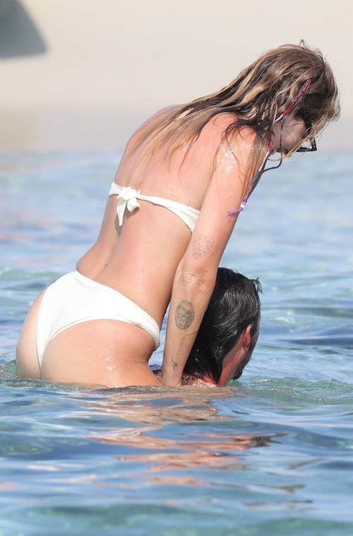 Chiara Ferragni and Giovanni Tronchetti in Ibiza, August 2025 9
