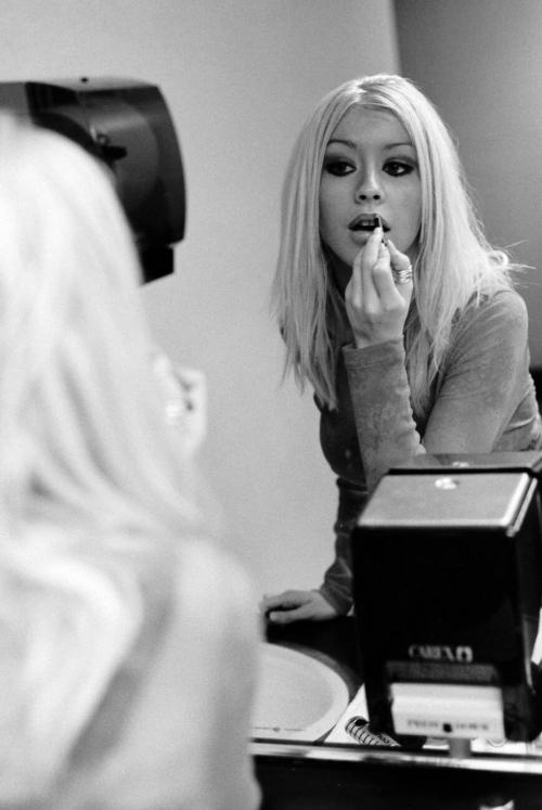 Christina Aguilera black & white photoshoot, 2001 19